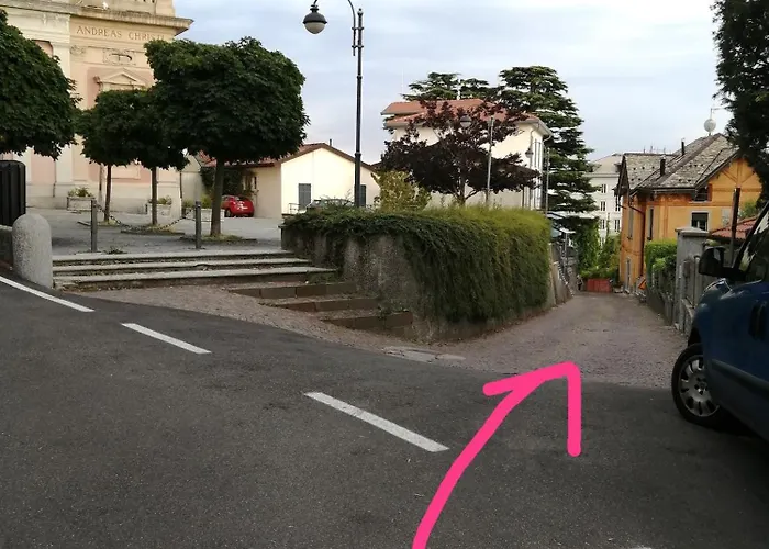 Via Funicolare شقة