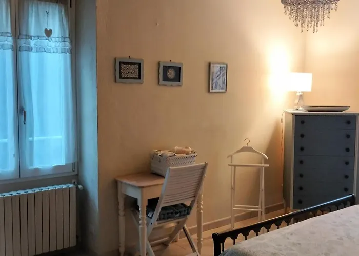 Via Funicolare * بروناتي
